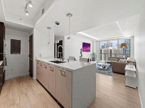 500 Brickell Ave 2203, Miami FL 33131