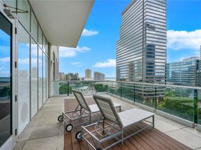 500 Brickell Ave 2203, Miami FL 33131