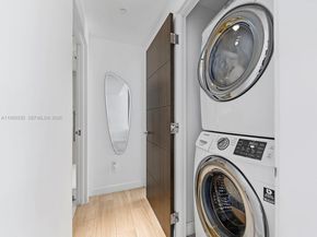 500 Brickell Ave 2203, Miami FL 33131