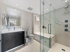 500 Brickell Ave 2203, Miami FL 33131