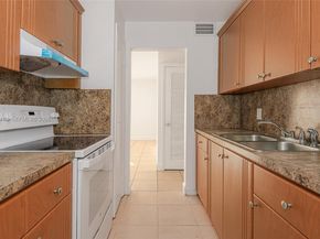 7256 SW 94th Pl A8, Miami FL 33173