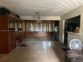 6720 Cody St, Hollywood FL 33024