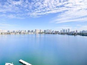 17111 Biscayne Blvd 1009, North Miami Beach FL 33160