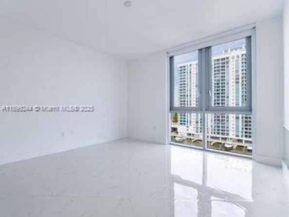 17111 Biscayne Blvd 1009, North Miami Beach FL 33160