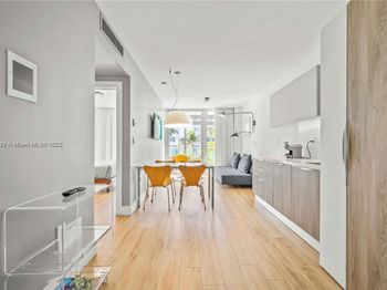 1215 West Ave