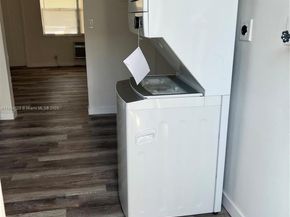 1051 NW 27th Ave, Fort Lauderdale FL 33311