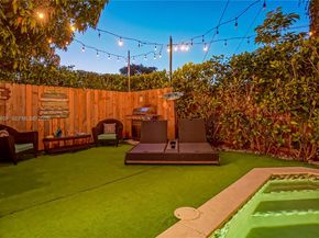 7 NE 50th St, Miami FL 33137