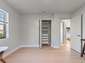 2439 Rodman St, Hollywood FL 33020