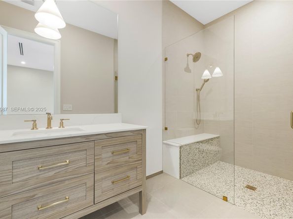 2605 Castilla Isle, Fort Lauderdale FL 33301