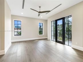 2605 Castilla Isle, Fort Lauderdale FL 33301