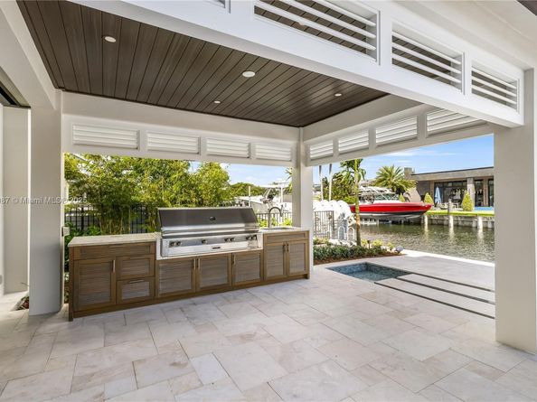 2605 Castilla Isle, Fort Lauderdale FL 33301