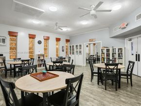 4706 NW 36th St 507, Lauderdale Lakes FL 33319