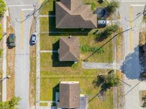 2210 NW 155th St, Miami Gardens FL 33054