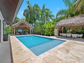 10304 SW 87th Ct, Miami FL 33176