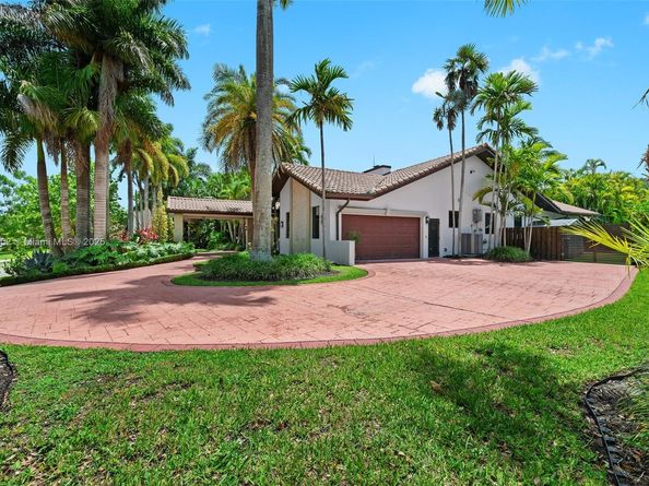 10304 SW 87th Ct, Miami FL 33176