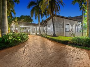 10304 SW 87th Ct, Miami FL 33176