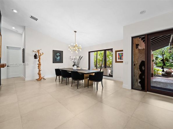 10304 SW 87th Ct, Miami FL 33176