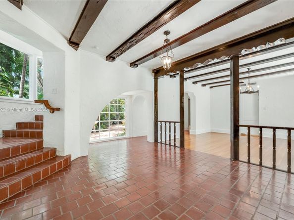 2418 Country Club Prado, Coral Gables FL 33134