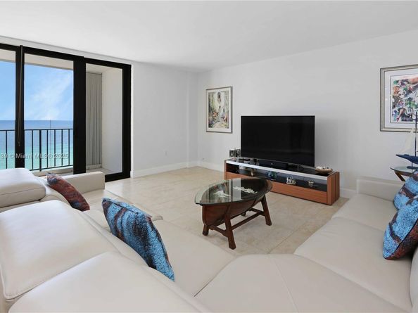 322 Buchanan St 1000, Hollywood FL 33019