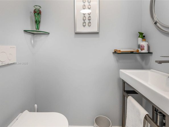 322 Buchanan St 1000, Hollywood FL 33019