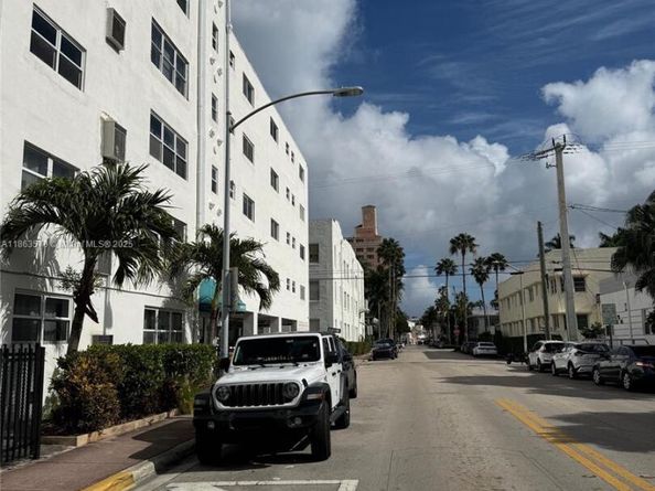 801 W Meridian Ave 3B, Miami Beach FL 33139