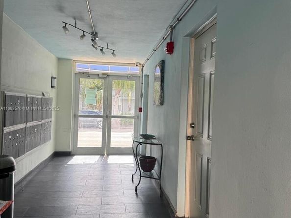 801 W Meridian Ave 3B, Miami Beach FL 33139