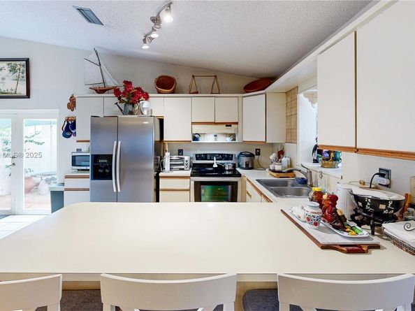 14543 SW 97th St, Miami FL 33186