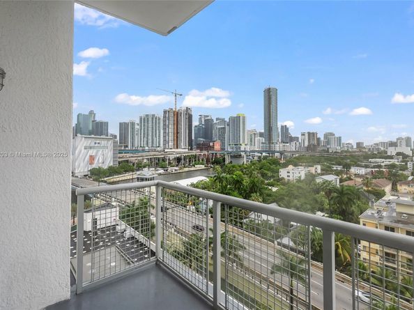 10 SW South River Dr 1006, Miami FL 33130
