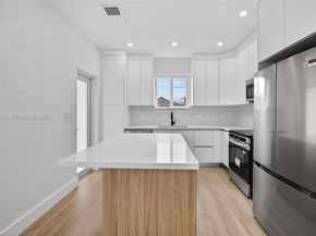 506 NW 7th St, Homestead FL 33030