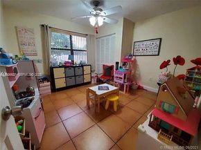 14927 SW 89th St 14927, Miami FL 33196