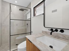 2131 N 53rd Ave, Hollywood FL 33021