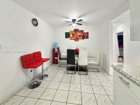 5220 SW 57th St, Davie FL 33314