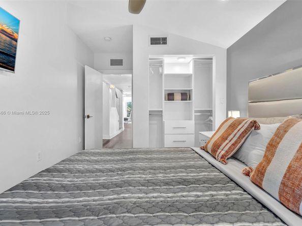 1044 NW N River, Miami FL 33136