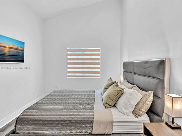 1044 NW N River, Miami FL 33136
