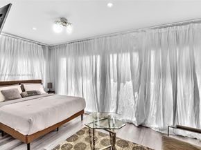 1044 NW N River, Miami FL 33136
