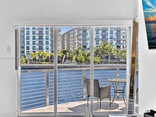 1044 NW N River, Miami FL 33136