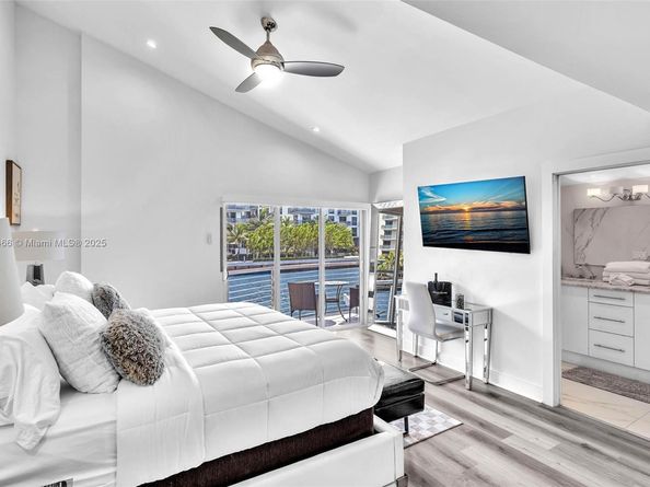 1044 NW N River, Miami FL 33136