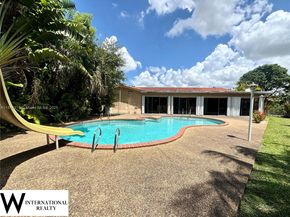 10450 SW 19th St, Miami FL 33165