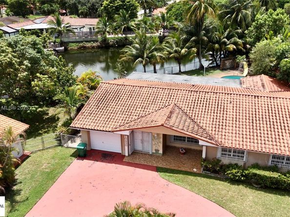 10450 SW 19th St, Miami FL 33165