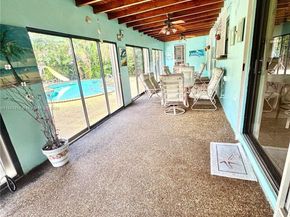 10450 SW 19th St, Miami FL 33165