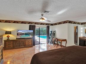 10682 NW 6th St, Coral Springs FL 33071