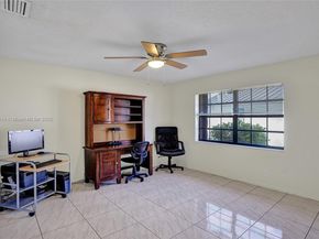 10682 NW 6th St, Coral Springs FL 33071