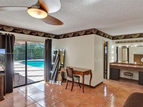 10682 NW 6th St, Coral Springs FL 33071