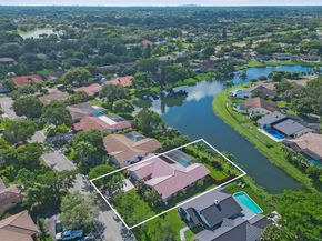 10682 NW 6th St, Coral Springs FL 33071