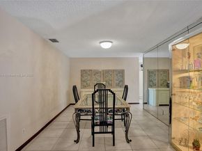 10682 NW 6th St, Coral Springs FL 33071