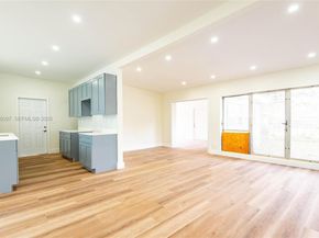 429 W Evanston Cir, Fort Lauderdale FL 33312