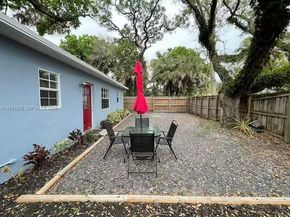 1009 Tequesta, Fort Lauderdale FL 33311-6261