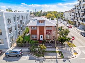 676 SW 1st St, Miami FL 33130