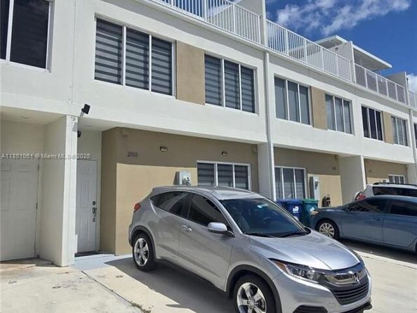 25876 SW 139th Path, Homestead FL 33032