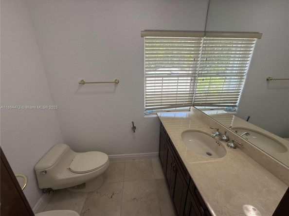 15051 SW 149th St, Miami FL 33196